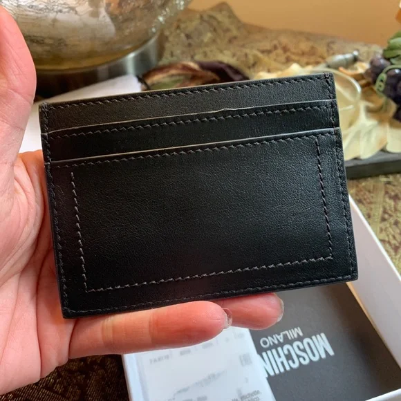 SOLD⛔️Authentic MOSCHINO Leather Logo card case - Picture 3 of 7